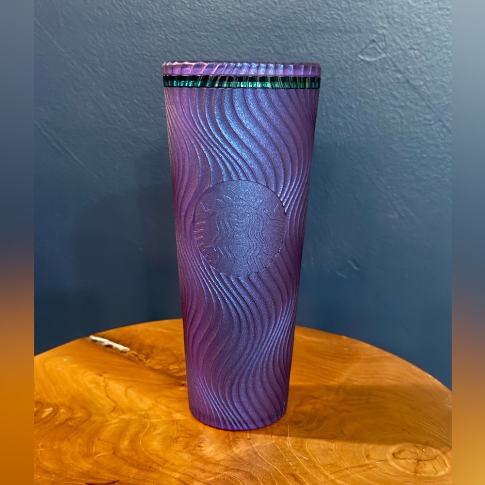New Starbucks Wavy Plastic Cold Cup 24 oz Purple w Embossed Siren Logo No Straw